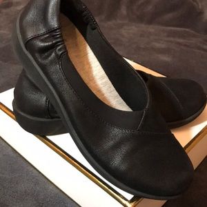 Claud steppers by Clark